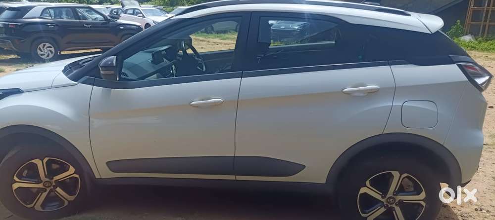 Tata Nexon 1.2 Revotron Xza Plus Dualtone, 2021, Petrol