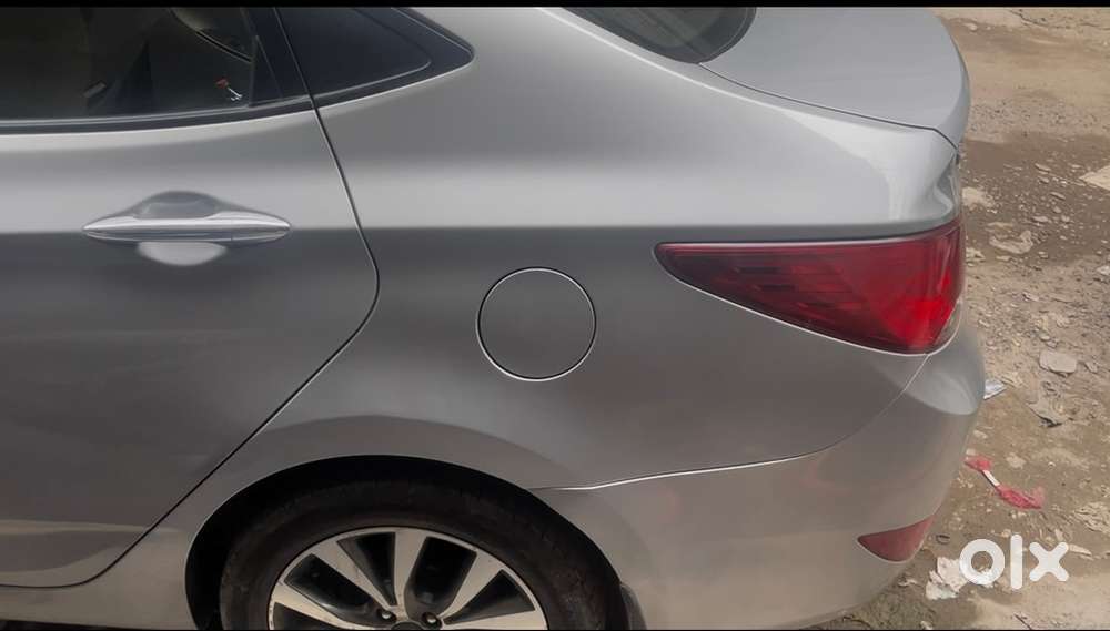 Hyundai Verna Petrol 2015