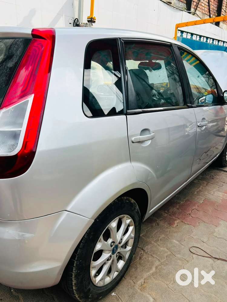 Ford Figo Petrol 2013