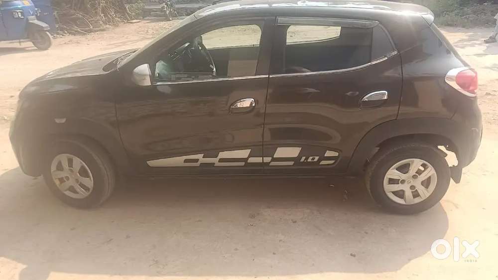 Kwid In Mint Condition 1.0 . New Tyres