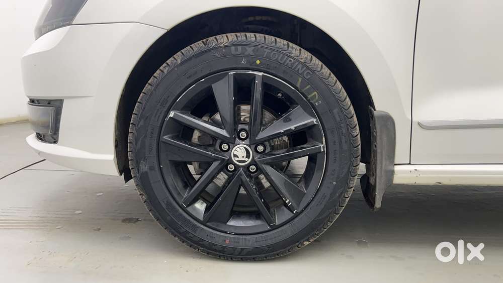 Skoda Rapid 1.5 Tdi Style/1.5 At Style, 2021, Petrol