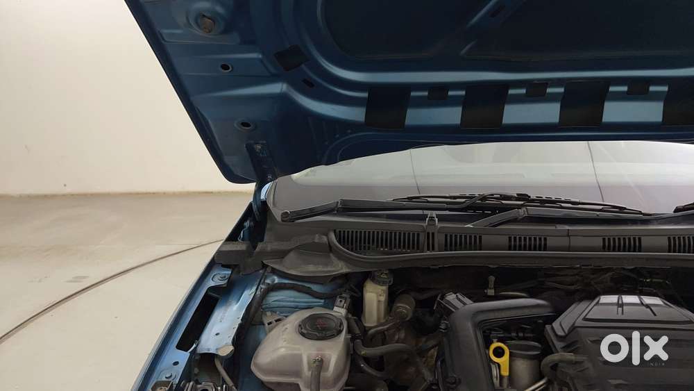 Skoda Slavia Style 1.0l Tsi At, 2022, Petrol