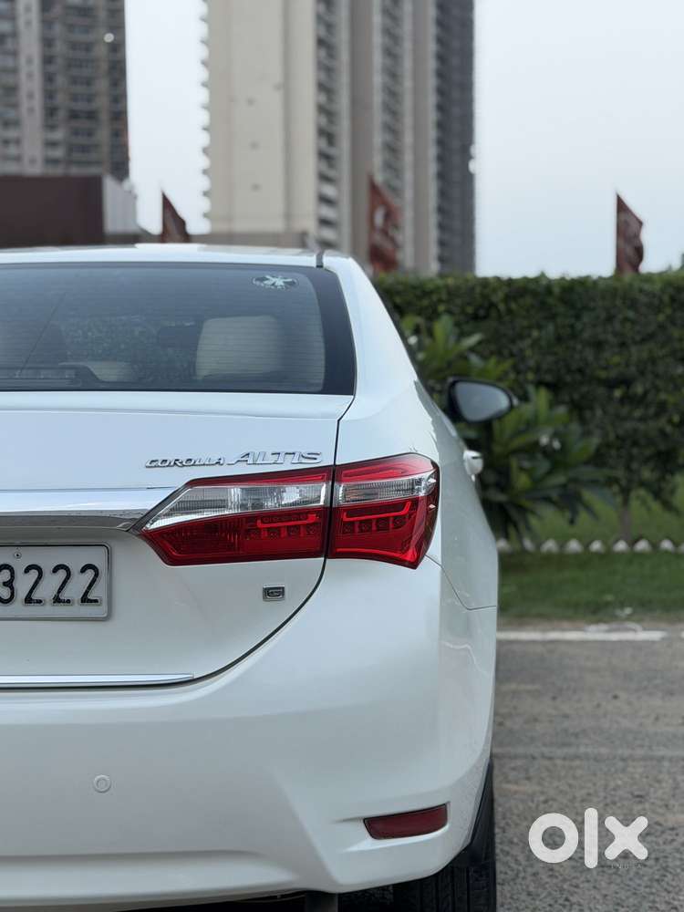 Toyota Corolla Altis G At, 2015, Petrol
