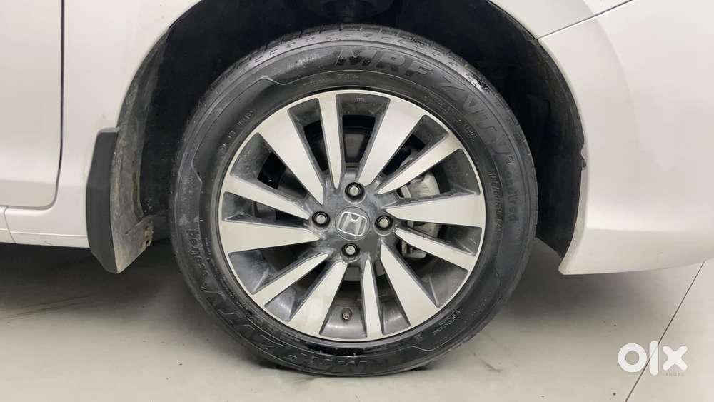 Honda City 1.5 V Mt, 2023, Petrol