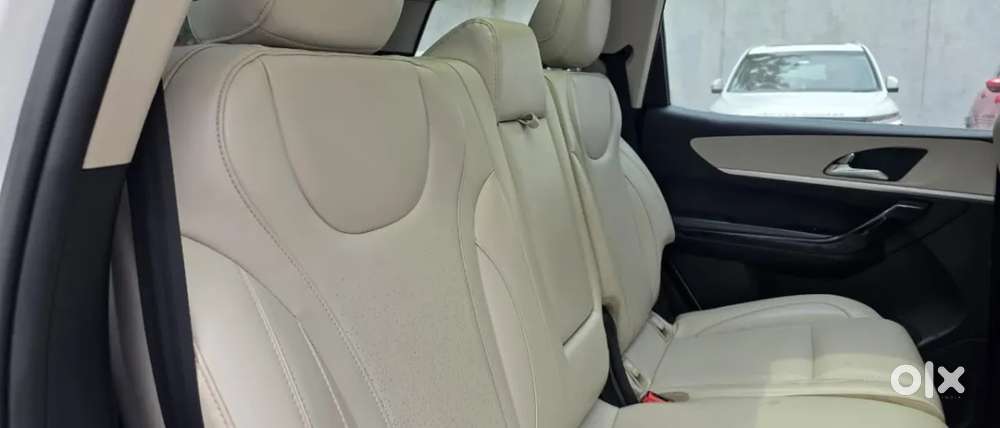 Mahindra Xuv700 2.2 Ax 7 Diesel Mt Str, 2023, Diesel