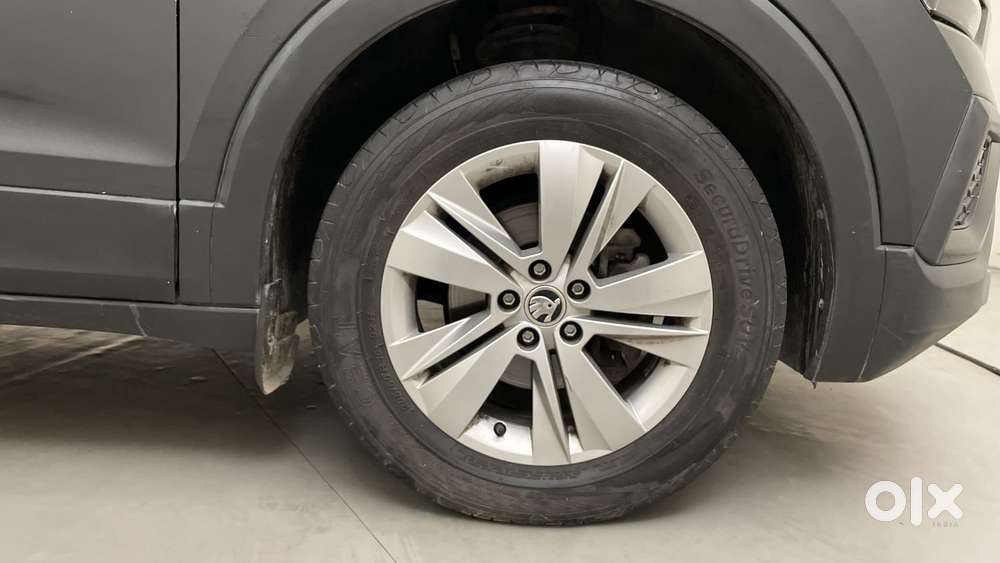 Skoda Kushaq Ambition 1.0l Tsi Mt, 2023, Petrol