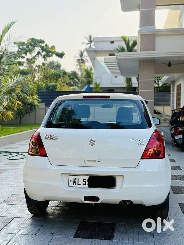 Maruti Suzuki Swift Vxi Optional, 2010, Petrol