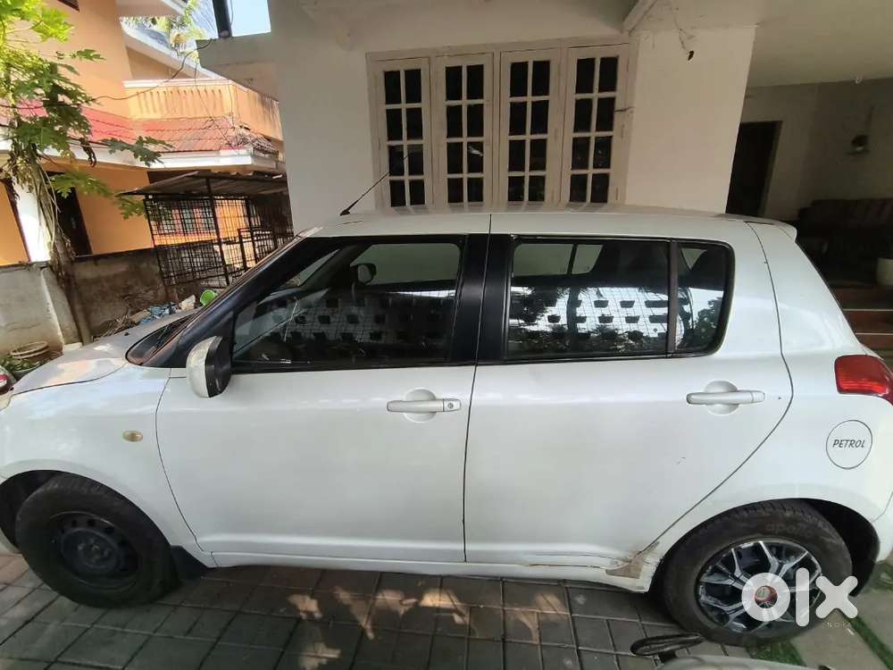 Maruti Suzuki Swift 2011