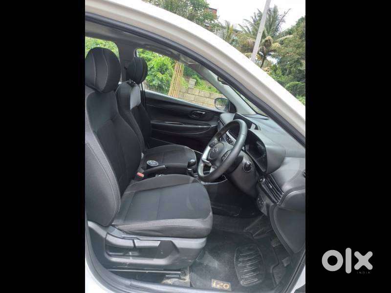 Hyundai I20 Asta 1.2 O With Sunroof, 2021, Petrol