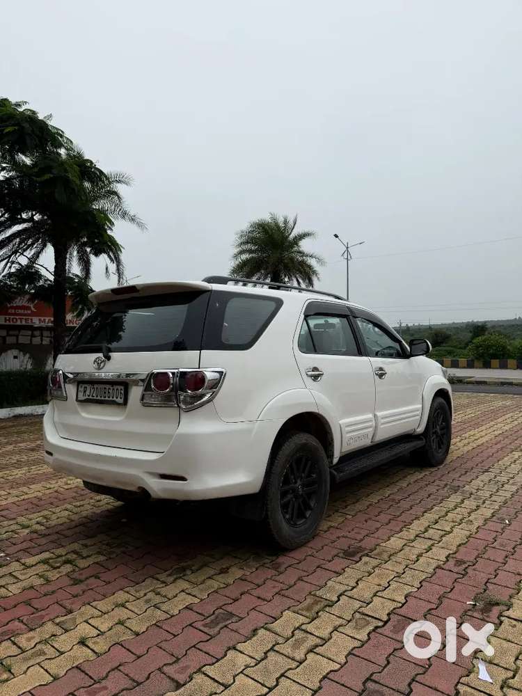 Toyota Fortuner 2015 Manual Diesel Suv