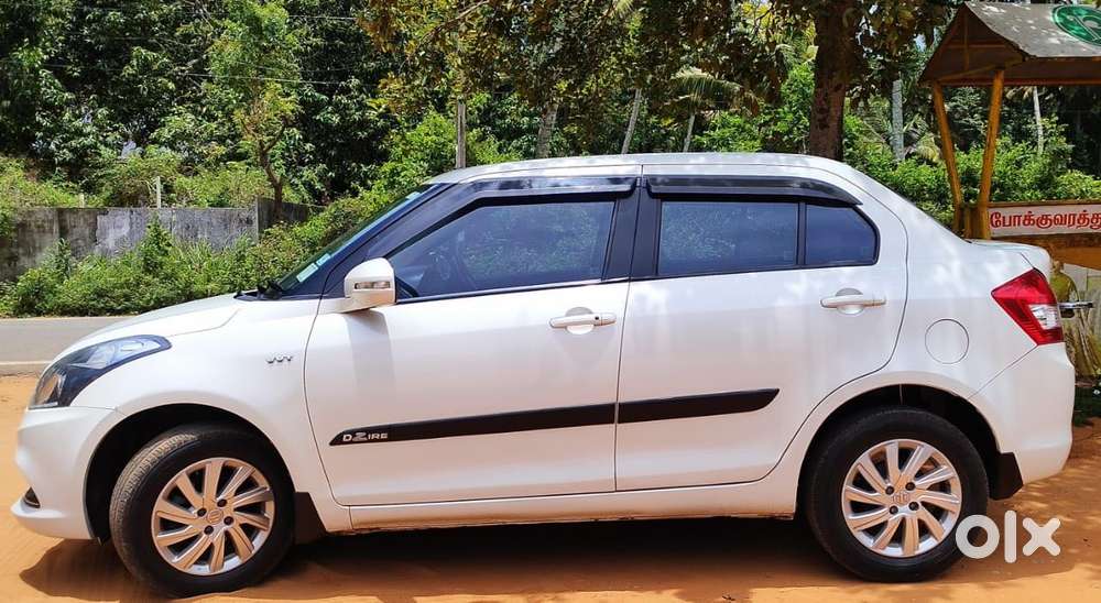 Maruti Suzuki Swift Dzire Zxi + Mt, 2016, Petrol