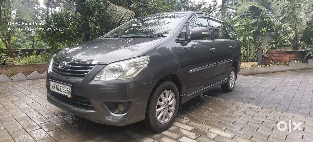 Toyota Innova 2.5 Vx 2012