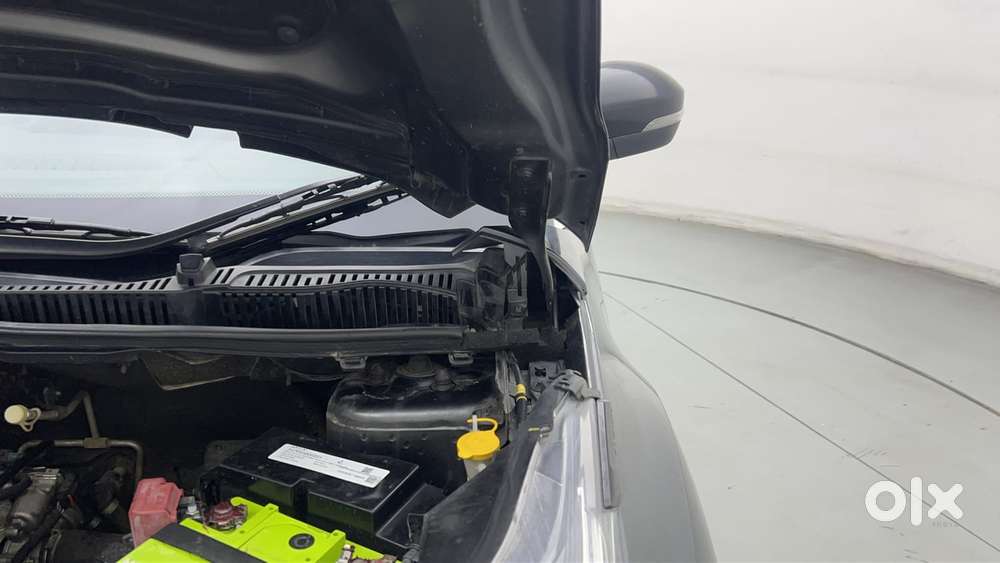 Tata Nexon Xz Plus (hs), 2022, Petrol