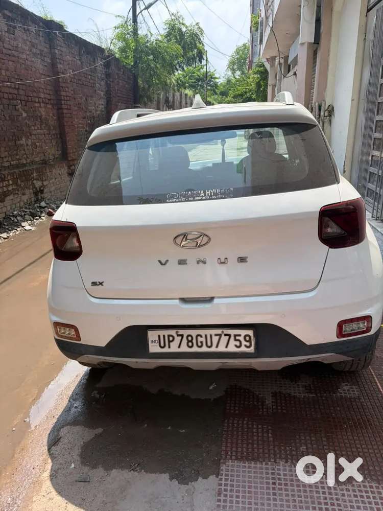 Good Condition Hyundai Venue 2021 Diesel First Owner