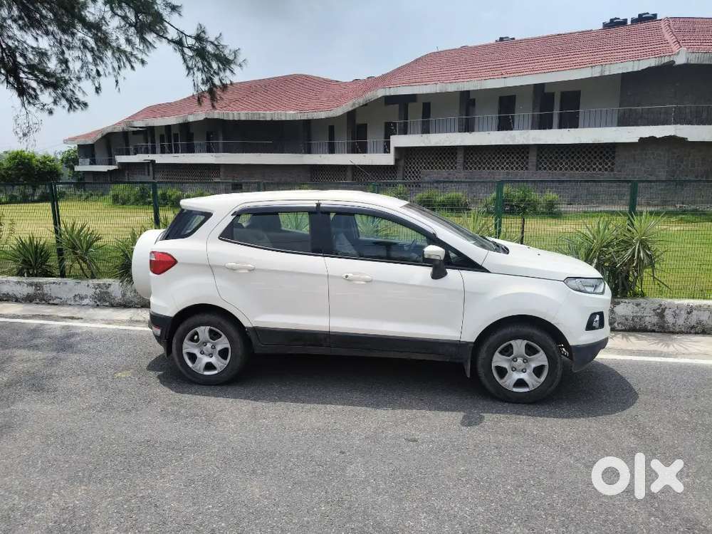 Ford Ecosport Trend 2015 Petrol Showroom Condition