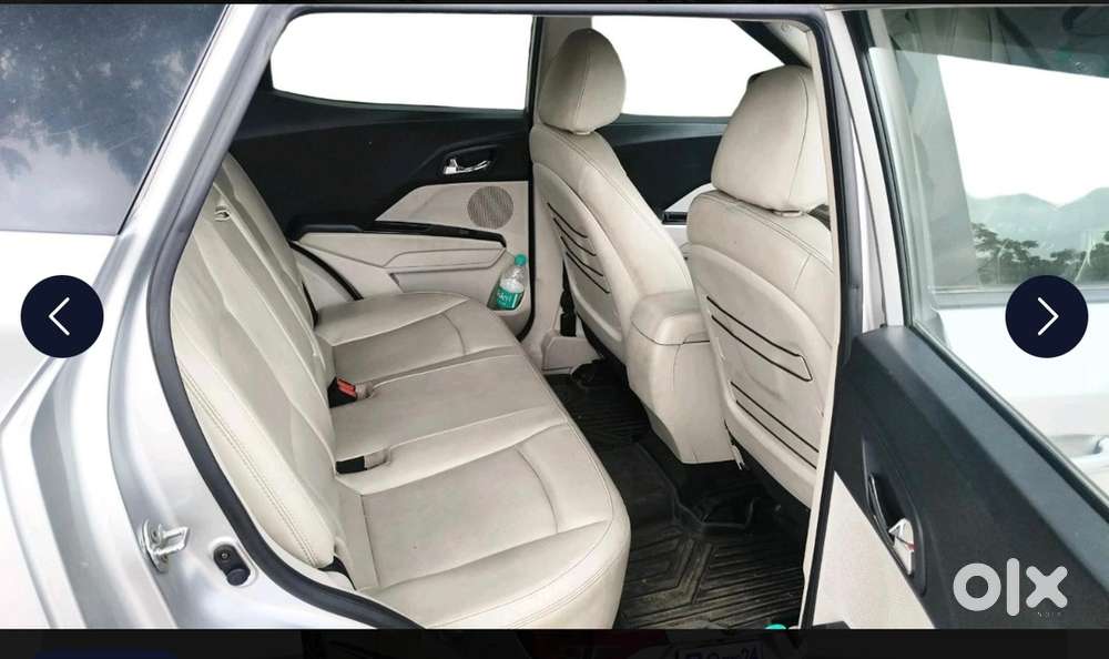Mahindra Xuv300 2021 Petrol Well Maintained