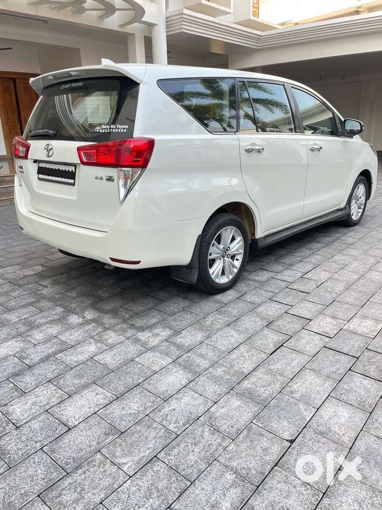 Toyota Innova Crysta 2018