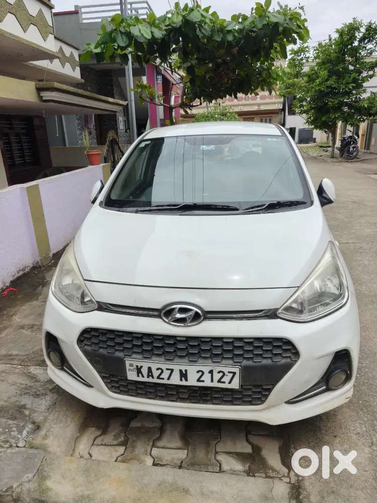 Hyundai Grand I10 Sportz 2017 Dual Tone