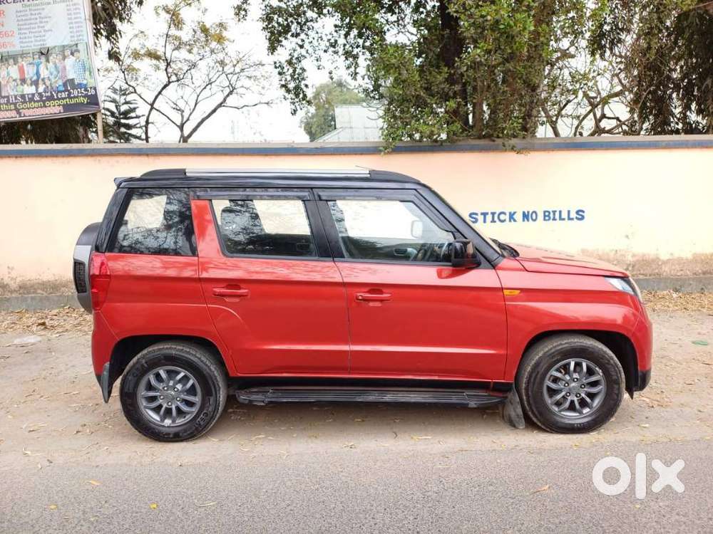 Mahindra Tuv 300
