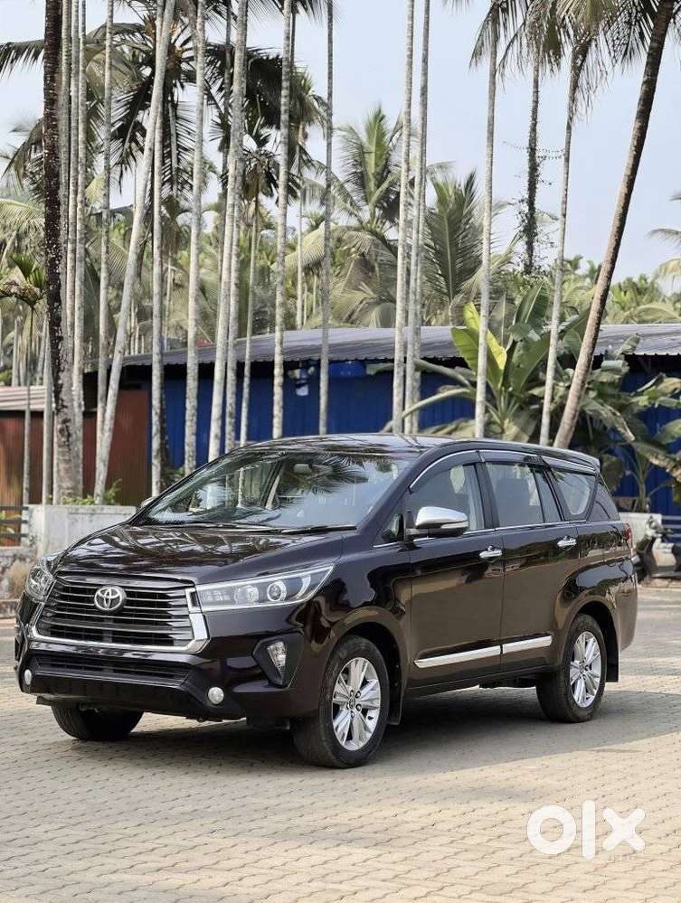 Toyota Innova Crysta 2.8 Z, 2016, Diesel