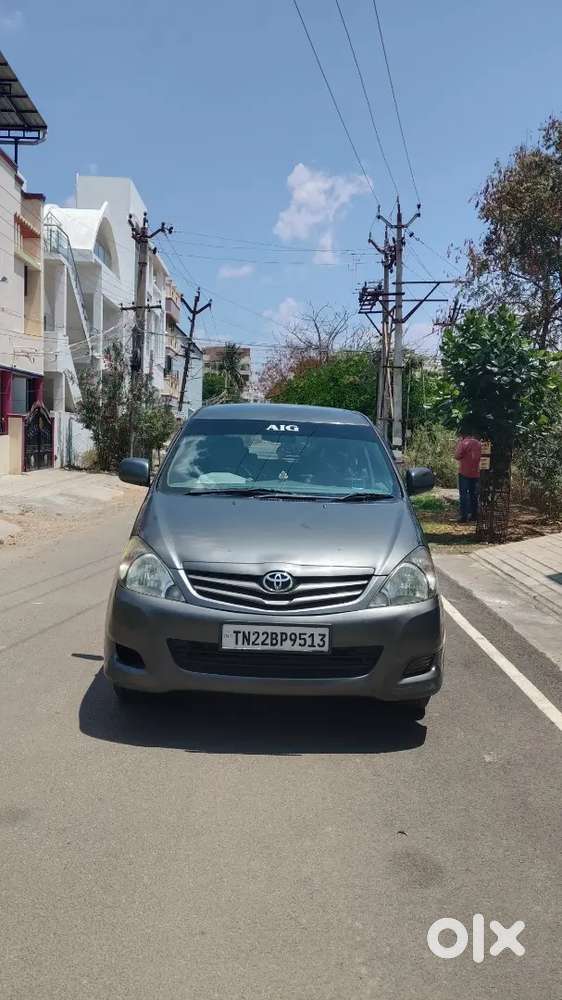 Toyota Innova 2011 Diesel Well Maintained