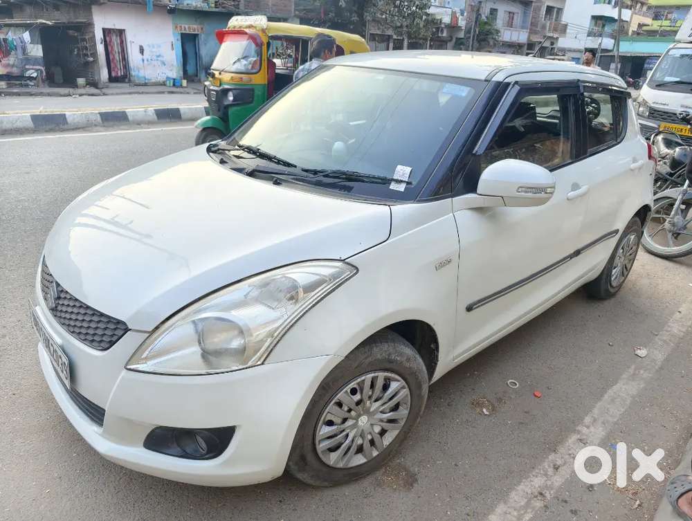 Car Maruti Suzuki Swift