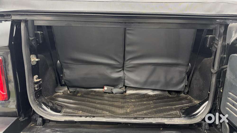 Mahindra Thar Lx 4-str Convertible At, 2022, Petrol