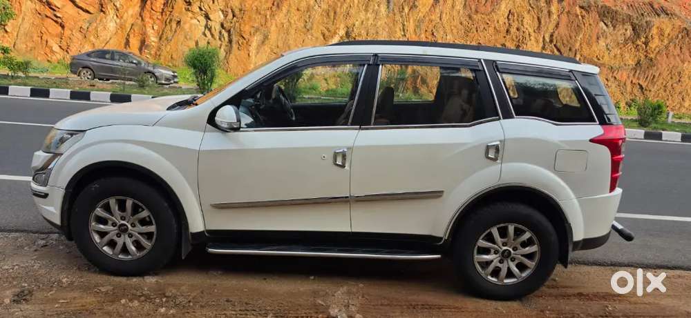 Mahindra Xuv500 W8 Diesel 2018 Sunroof