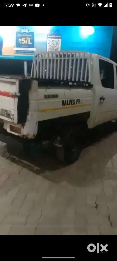 Mahindra Genio 2014 Diesel Well Maintained