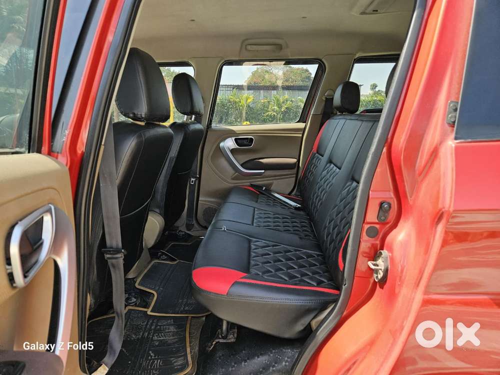 Mahindra Tuv 300 Mhawk100 T8, 2015, Diesel