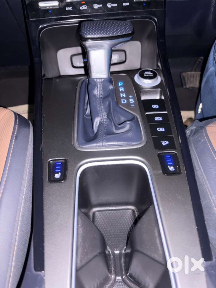 Hyundai Alcazar Signature 1.5 Petrol Dct 6str, 2024, Petrol