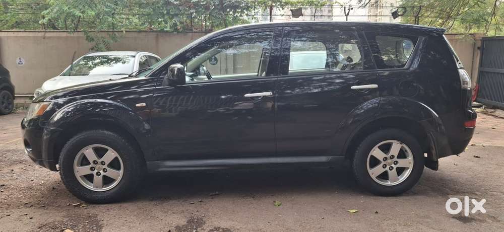 Mitsubishi Outlander Petrol 2009