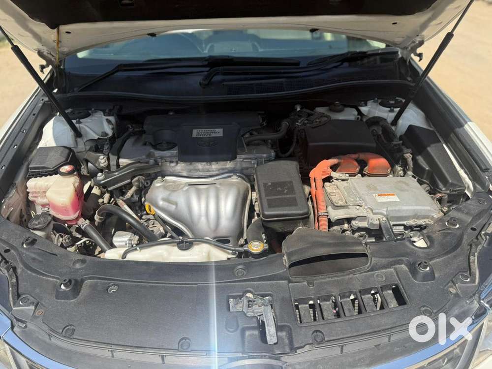 Toyota Camry 2.5 Hybrid, 2015, Petrol
