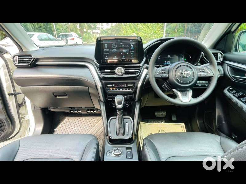 Toyota Urban Cruiser Hyryder 1.5 V Hybrid, 2026, Petrol