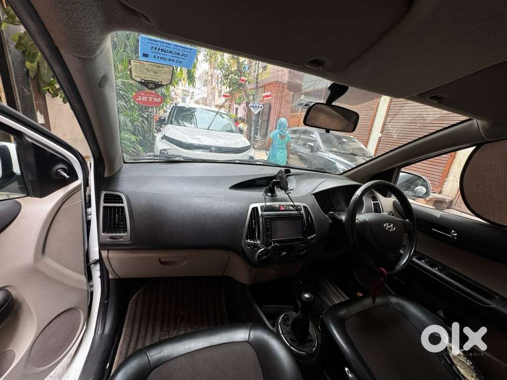 Hyundai I20 2013 Cng 107000 Km Driven