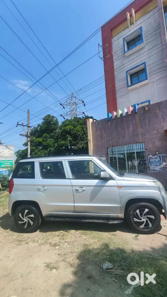 Mahindra Tuv 300 2017 Diesel Plus - Dl Registered