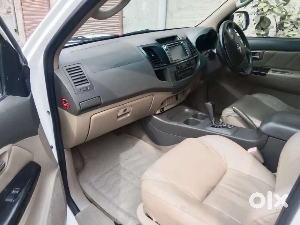 Toyota Fortuner 2012 Diesel 170000 Km Driven