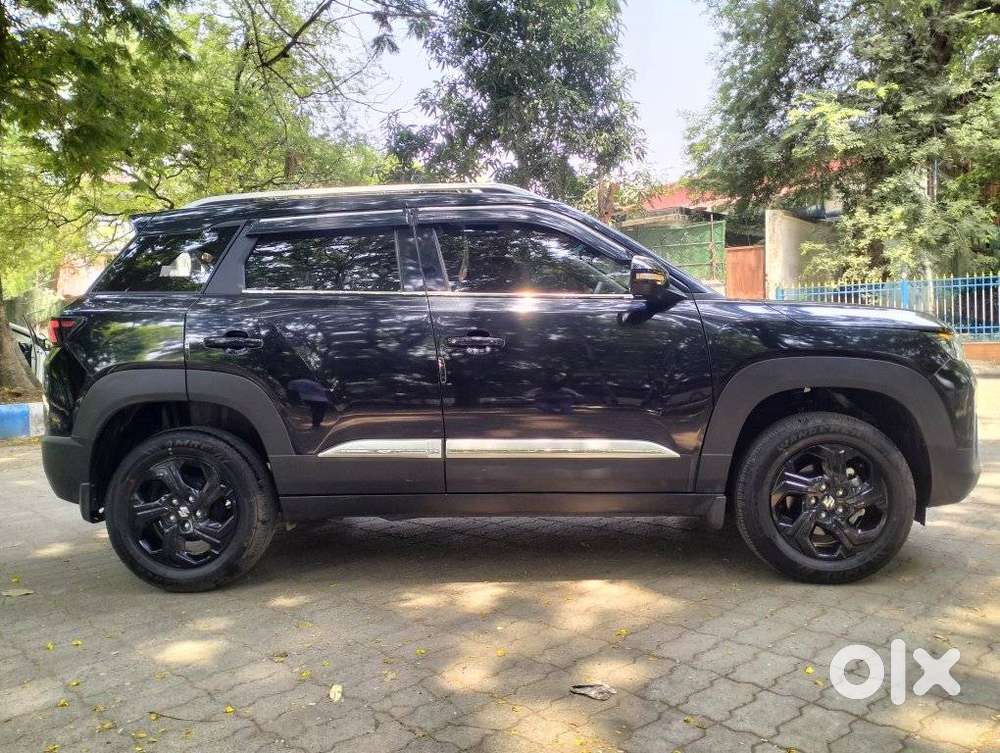 Maruti Suzuki Brezza 1.5 Zxi Smart Hybrid, 2023, Petrol