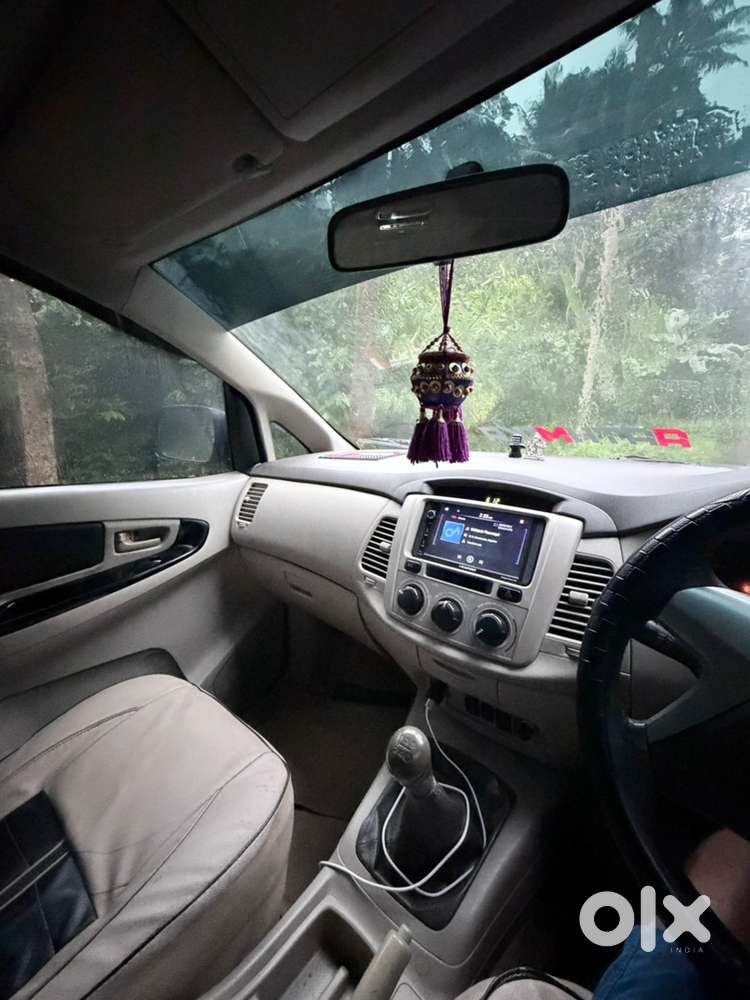 Toyota Innova 2012 Diesel 230000 Km Driven