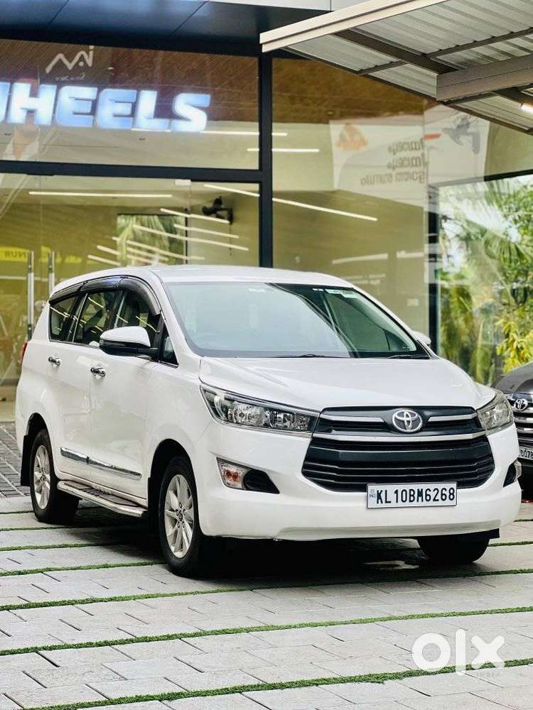 Toyota Innova Crysta 2.4 G Mt, 2017, Diesel