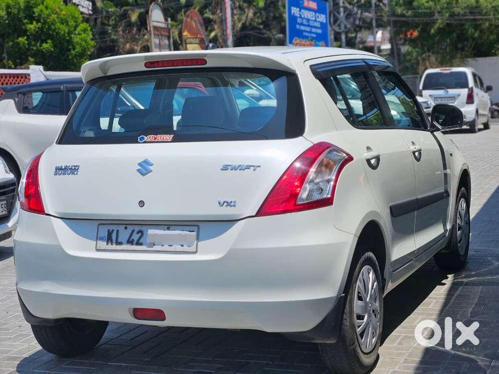Maruti Suzuki Swift Vxi, 2015, Petrol