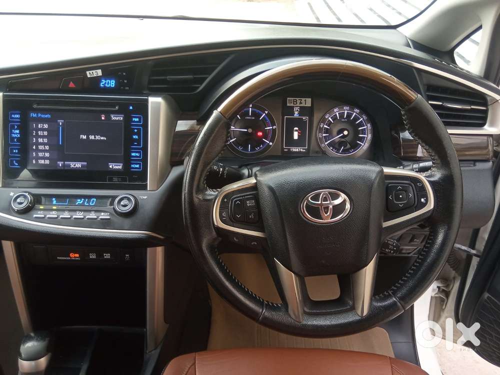 Toyota Innova Crysta 2.8z Automatic, 2017, Diesel