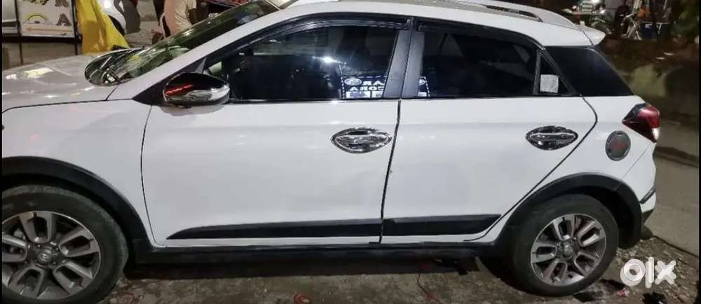 Hyundai I20 Active Sx (o) Top Model Push St2016 Petrol 30000 Km Driven