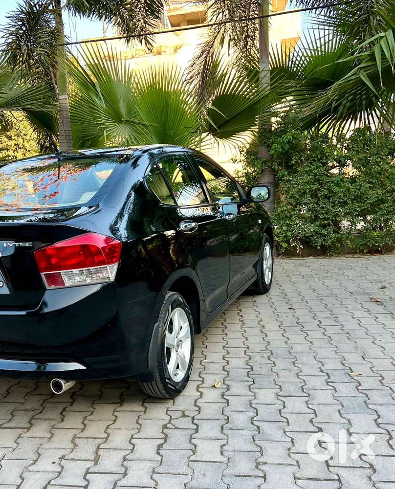 Honda City V Mt Exclusive, 2010, Petrol