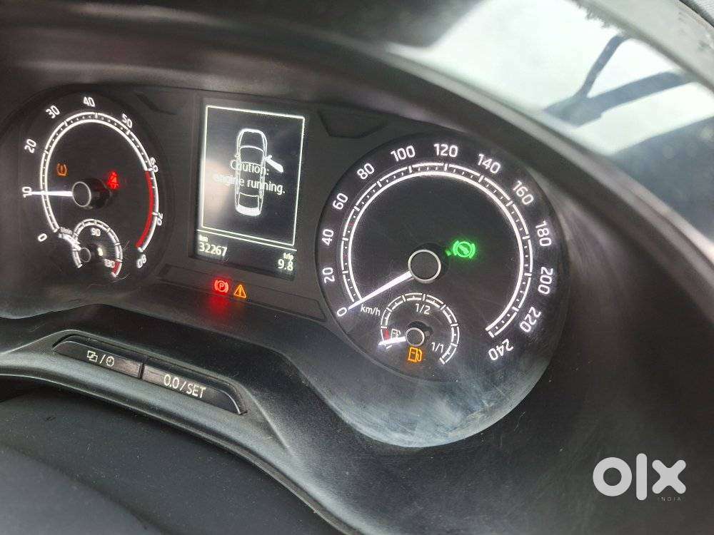 Skoda Slavia 1.0 Tsi Style At, 2022, Petrol