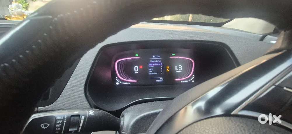 Kia Carens Luxury Petrol 2022
