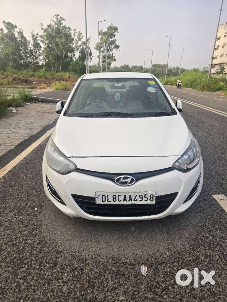 Hyundai I20 Magna Optional 1.2, 2012, Cng & Hybrids