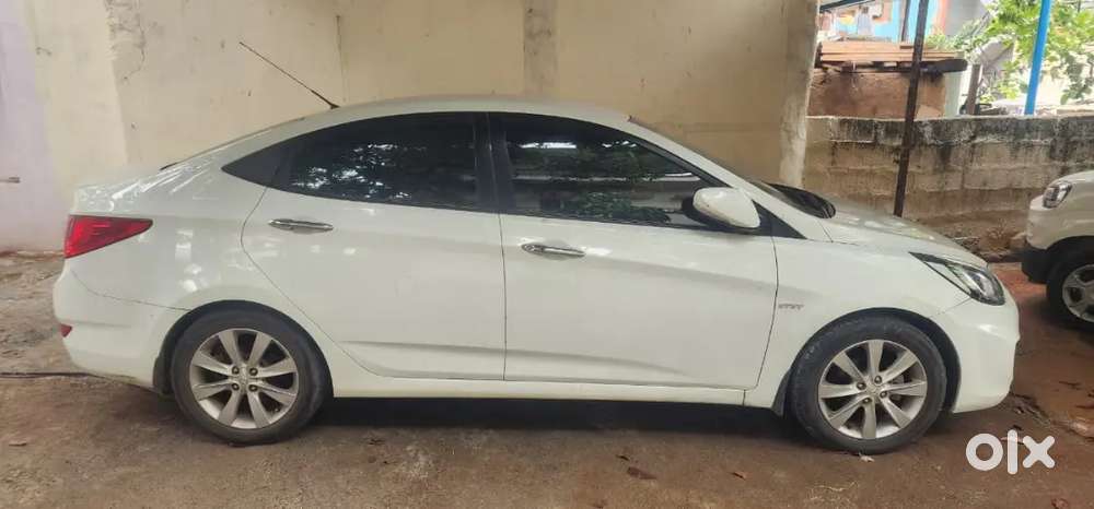 Hyundai Verna 1.6 Fluidic 2012