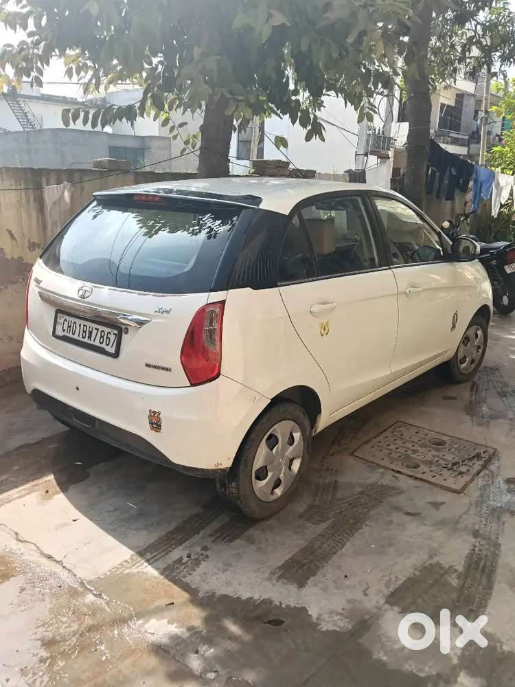 Tata Bolt Revotron Petrol 2016