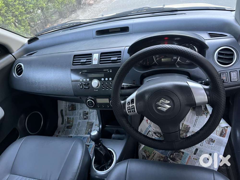 Maruti Suzuki Swift Dzire 1.3 Zxi, 2011, Petrol